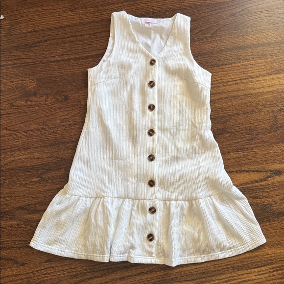 Pink Lily Dresses & Skirts - Pink Lily White Sleeveless Button-Down Dress